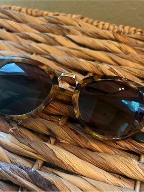 TOMS Yvette Handcrafted Sunglasses Tortoiseshell Gold Metal Bridge